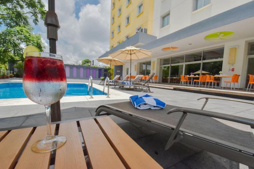 Hotel Hb Córdoba Extérieur photo